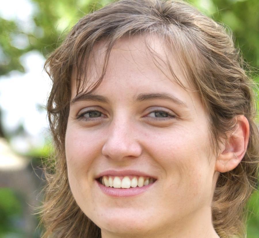 María González